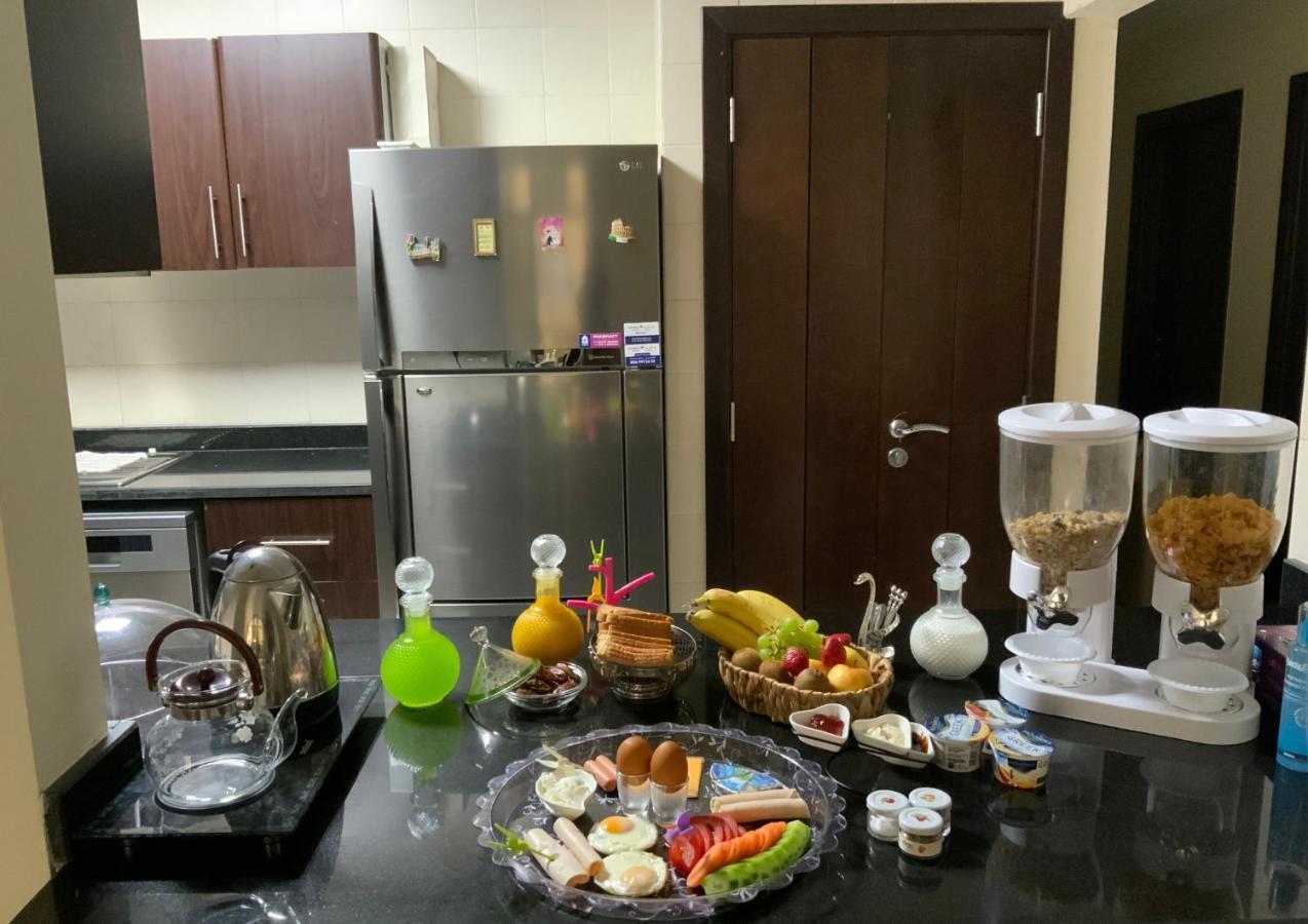 Alexandrina Pansiyon Dubai Dış mekan fotoğraf