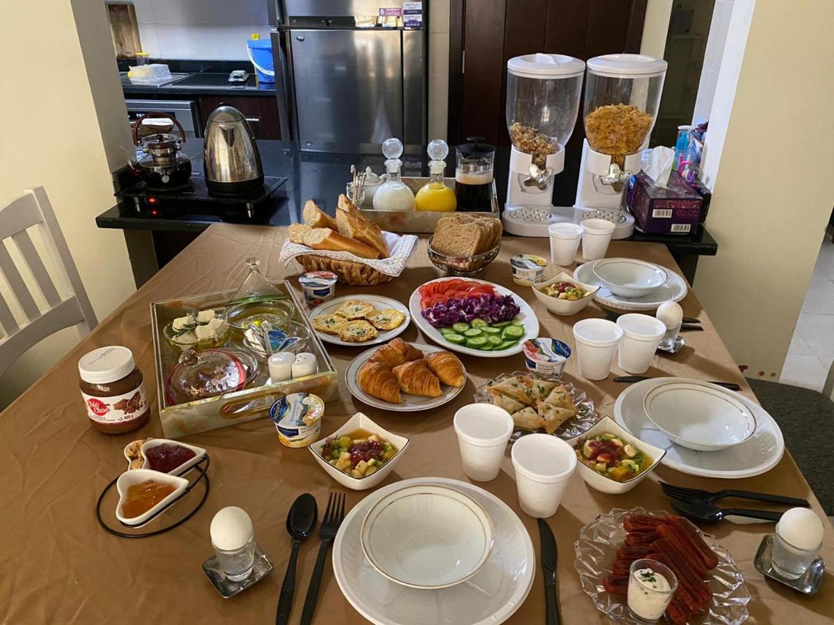 Alexandrina Pansiyon Dubai Dış mekan fotoğraf