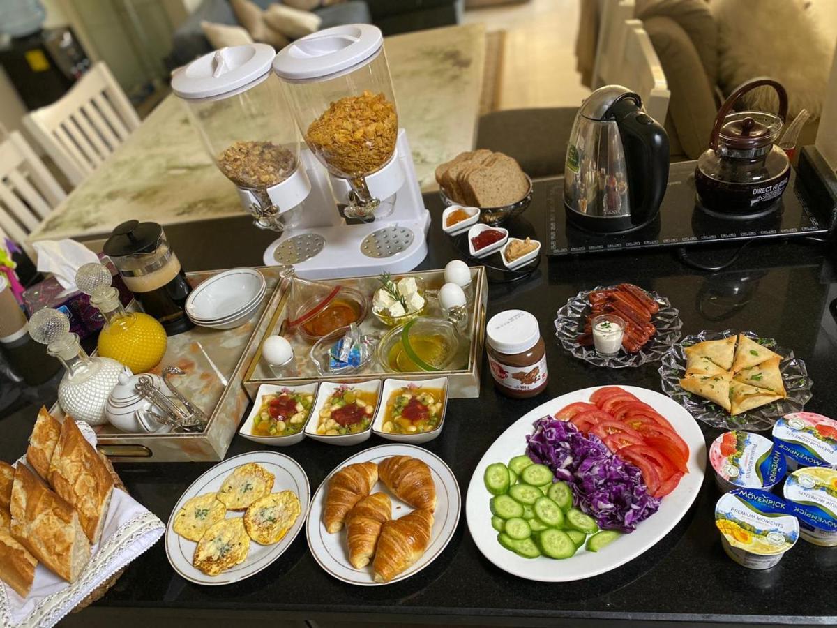 Alexandrina Pansiyon Dubai Dış mekan fotoğraf